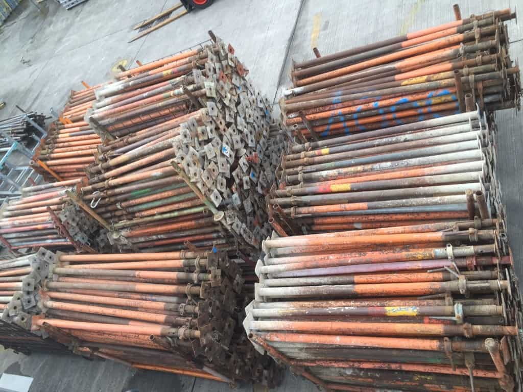 Montants peints de 1,70-3,70m – Image 2