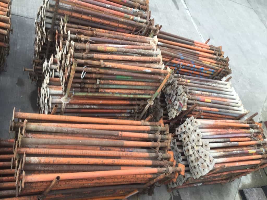 Montants peints de 1,70-3,70m – Image 3