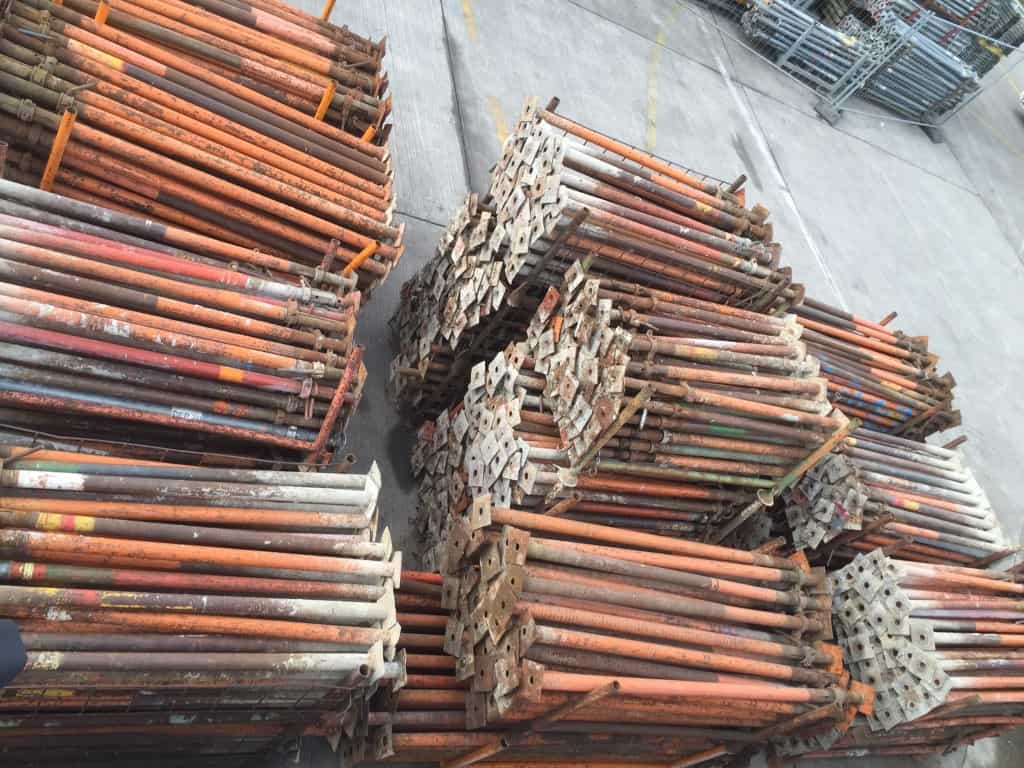 Montants peints de 1,70-3,70m – Image 4