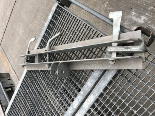 Huennebeck Manto strut connection