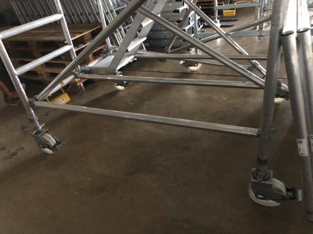 Échafaudage mobile en aluminium - Nouveau – Image 4