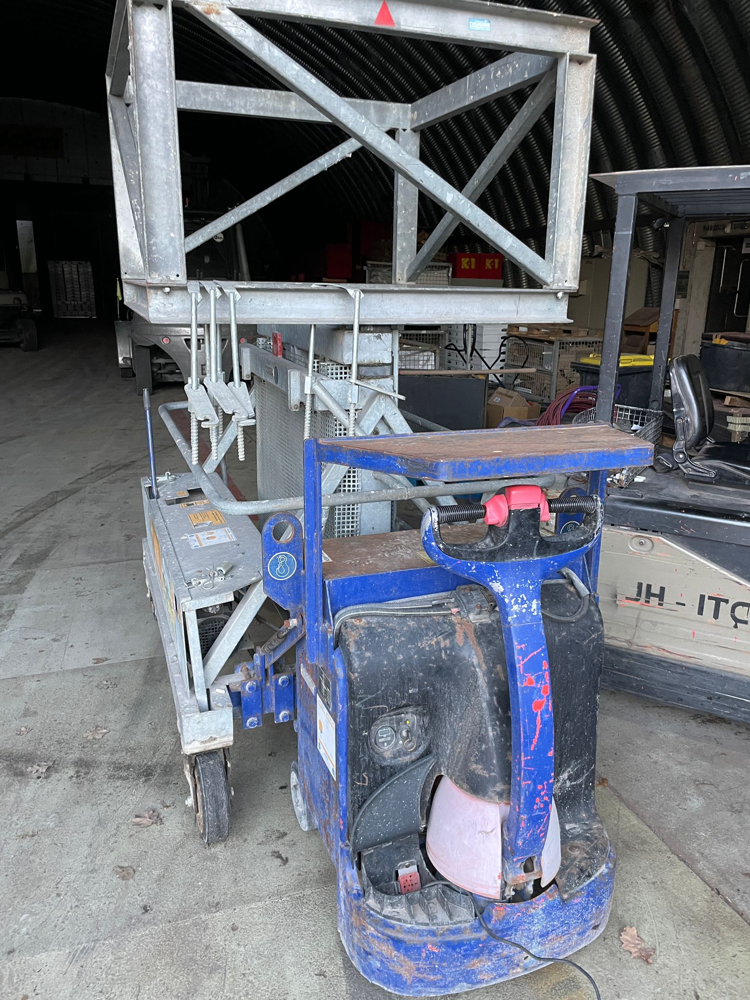 Tête de table Doka 30 + 20 + chariot de transfert DF + chariot de transfert él. Entraînement – Image 6