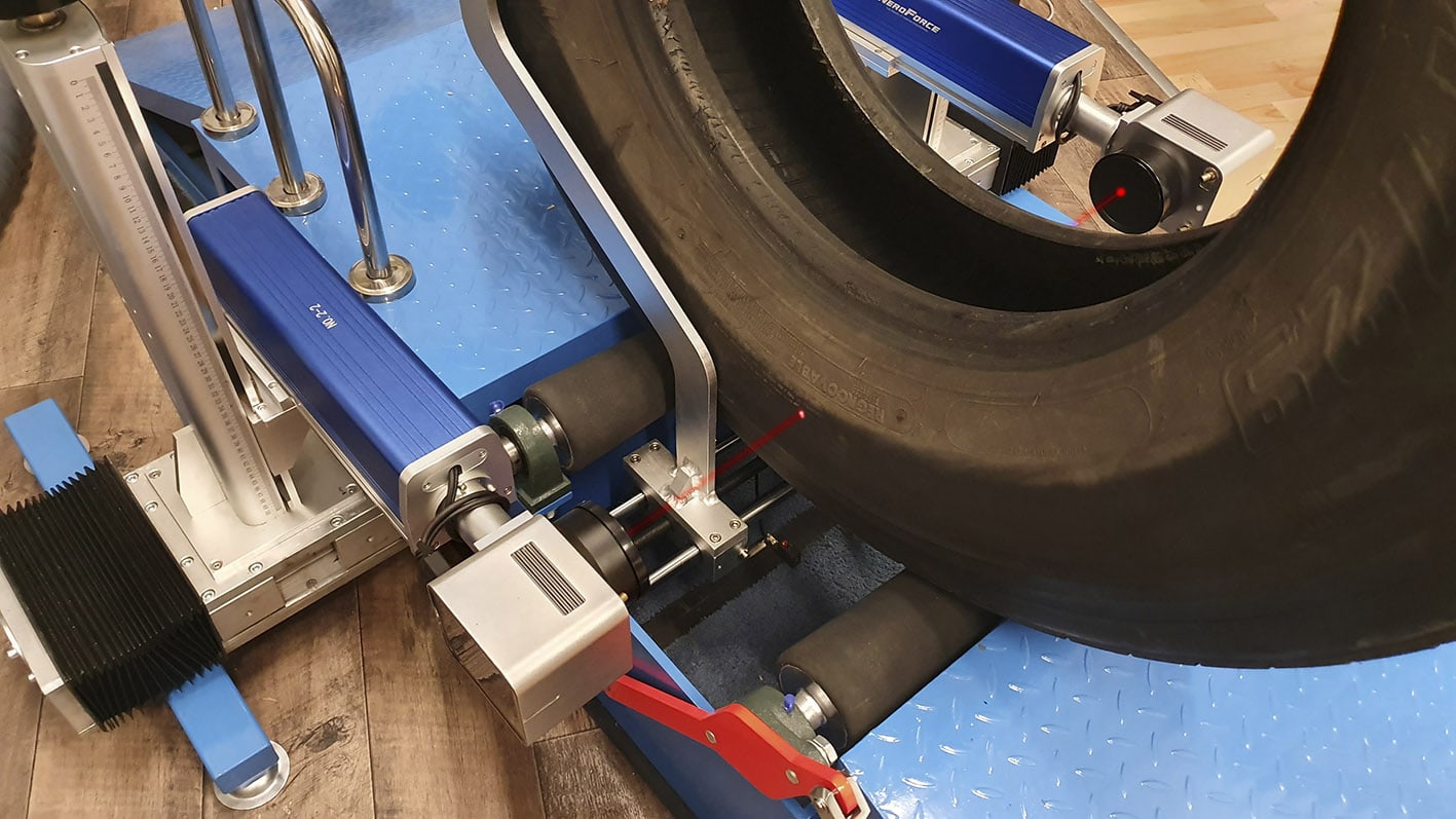 Laserbeschriftungsanlage für Reifen – Bild 3