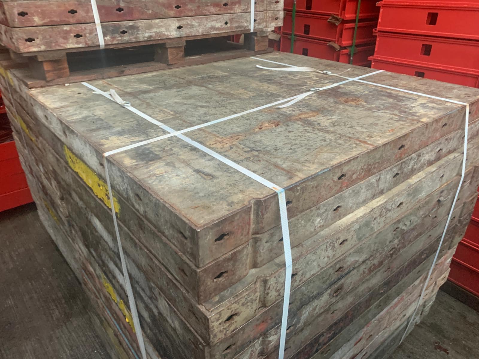 Paschal grid formwork