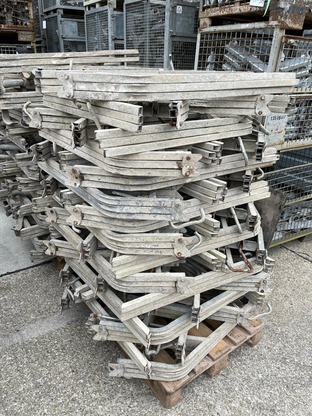 Trípodes Peri Multiprop - Imagen 2