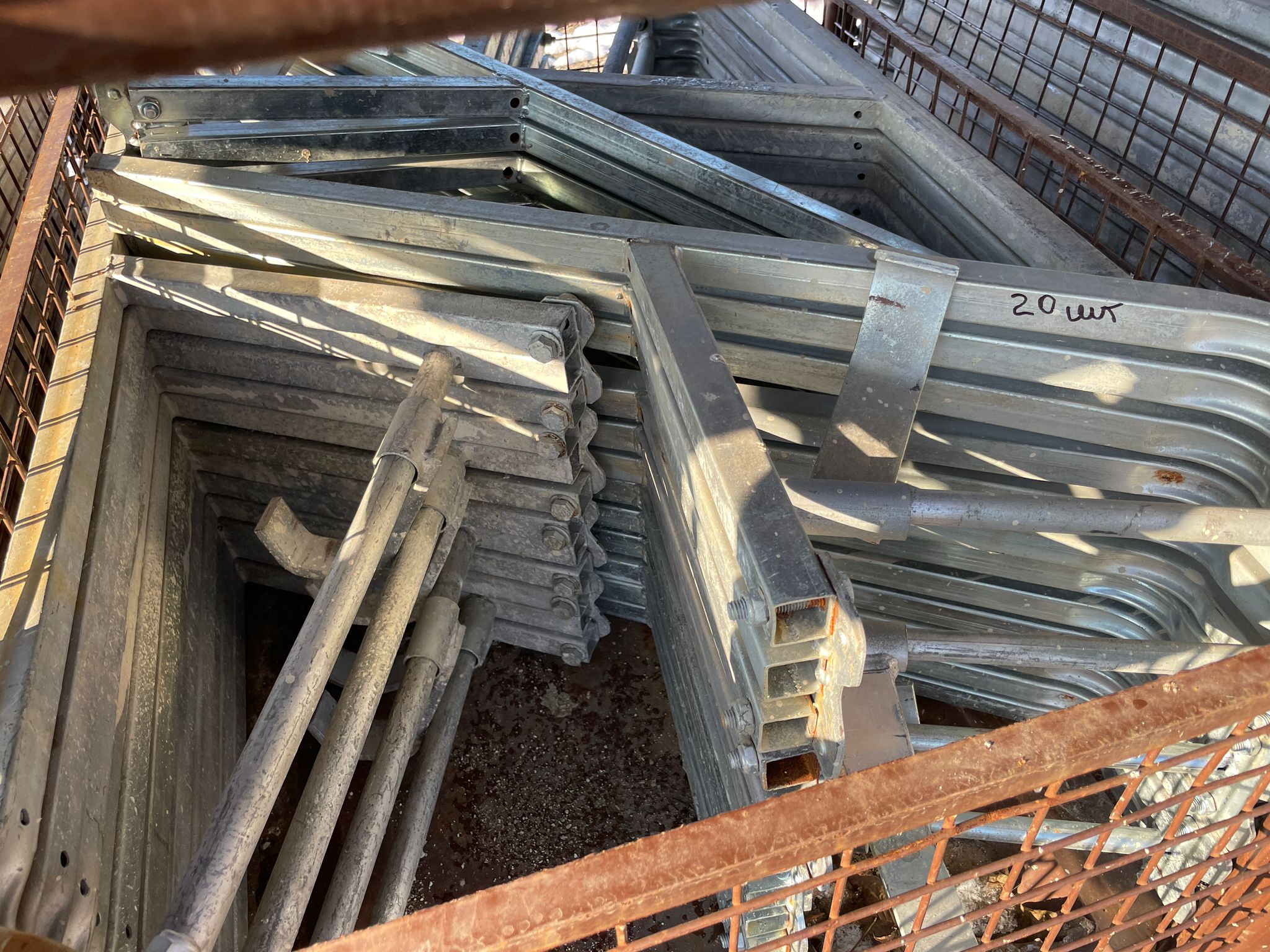 Trípodes y horquillas - Imagen 3