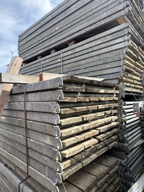 Layher Beläge 2,57 x 1,00m mit Holzeinlage