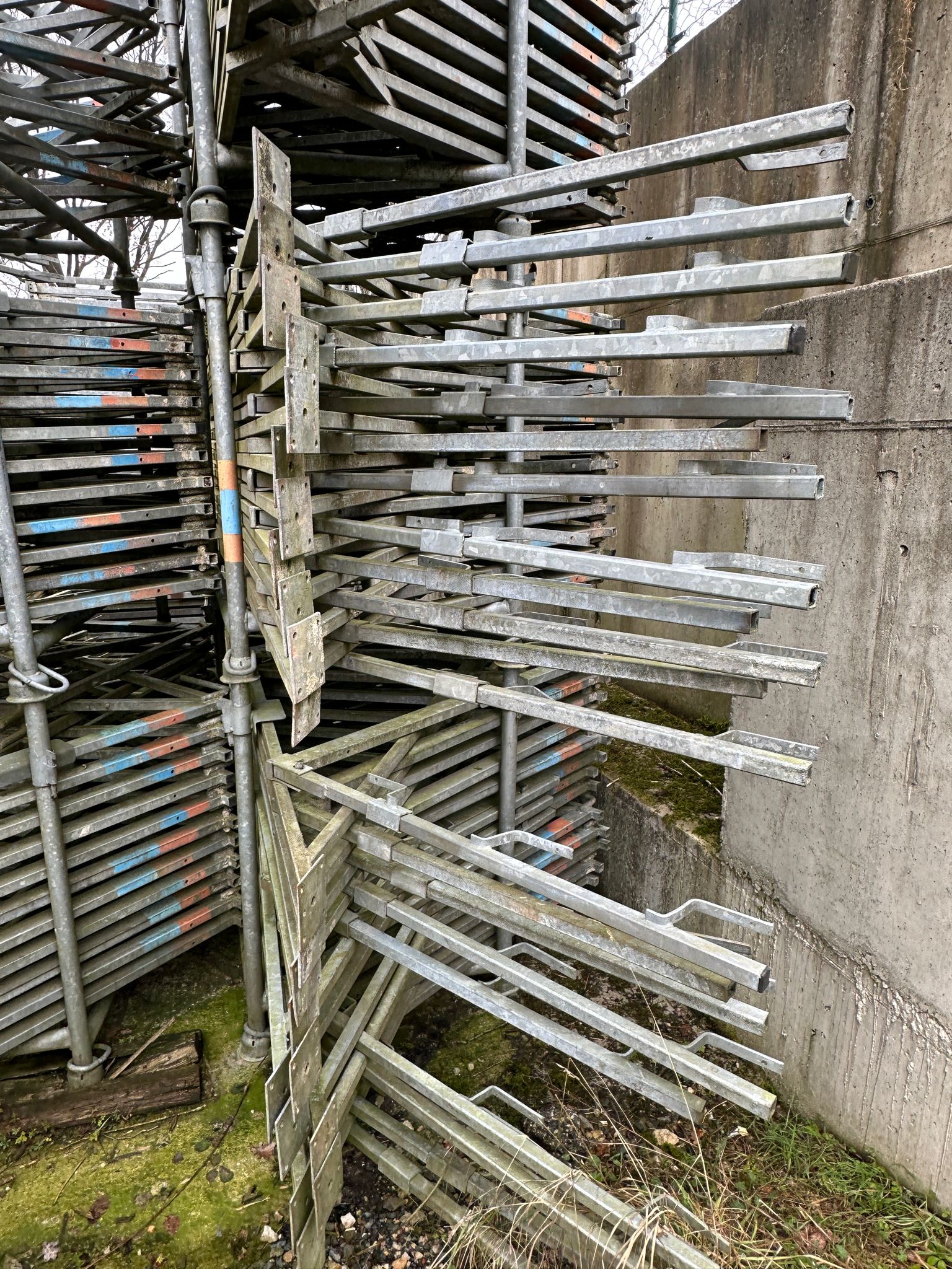 Suspended scaffolding - Image 5